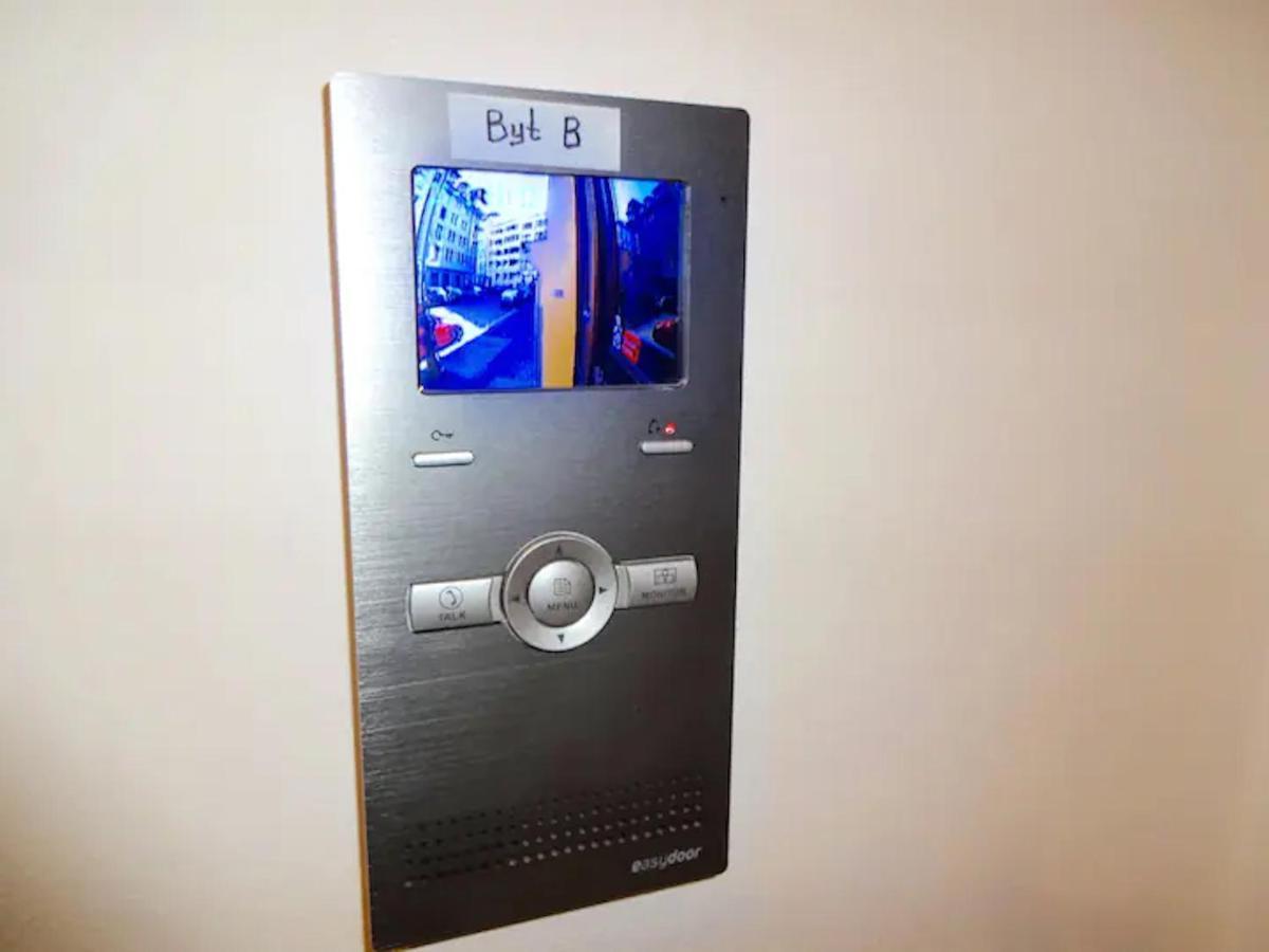 Ground Floor Apartment 프라하 외부 사진