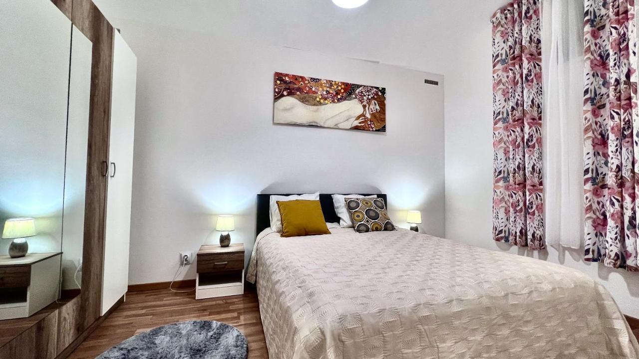 Ground Floor Apartment 프라하 외부 사진