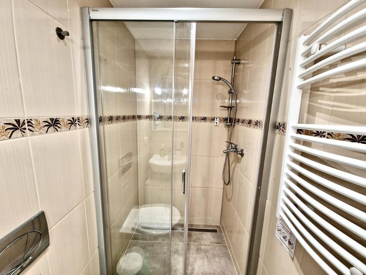 Ground Floor Apartment 프라하 외부 사진